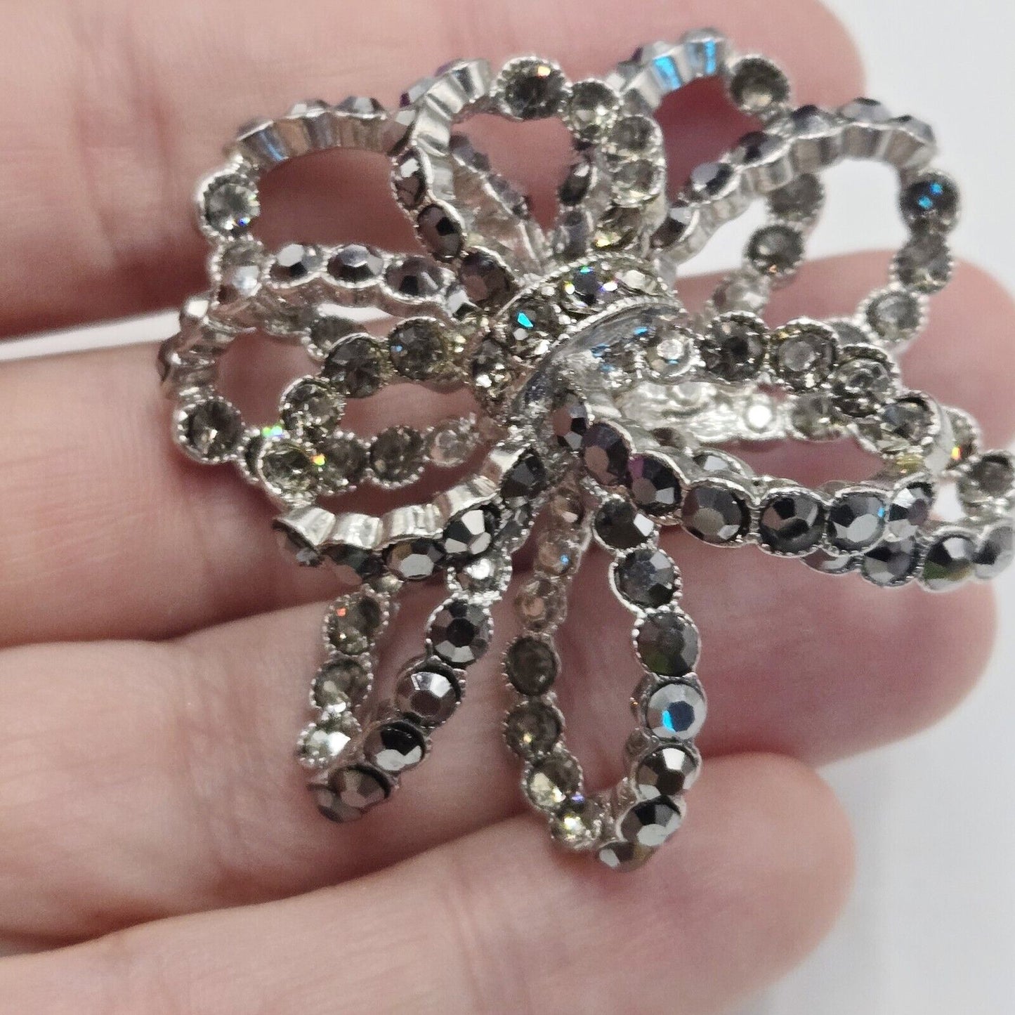 Vintage Whiting Davis Rhinestone Silver Gray Tone Ribbon Flower Brooch Holiday