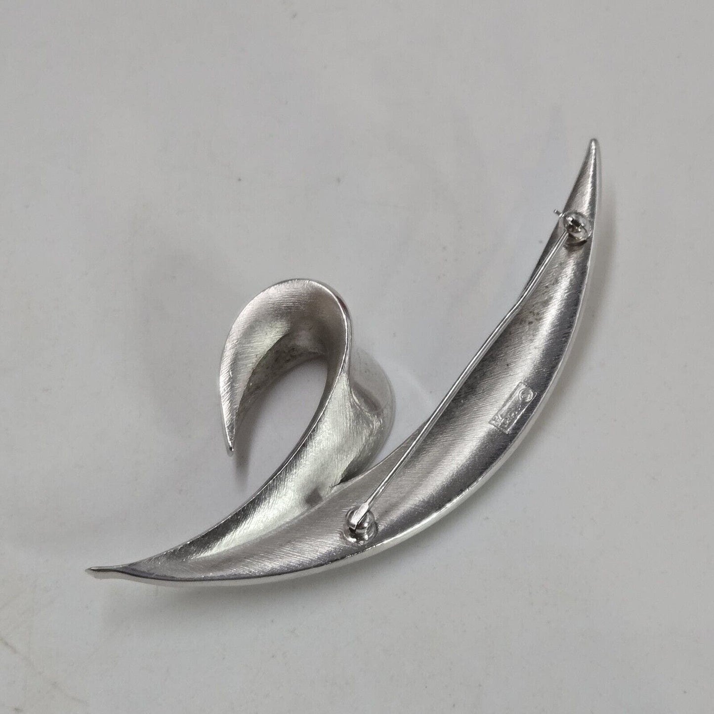 Vintage Trifari Silver Tone Polish Textured Leaf Design Brooch Pin