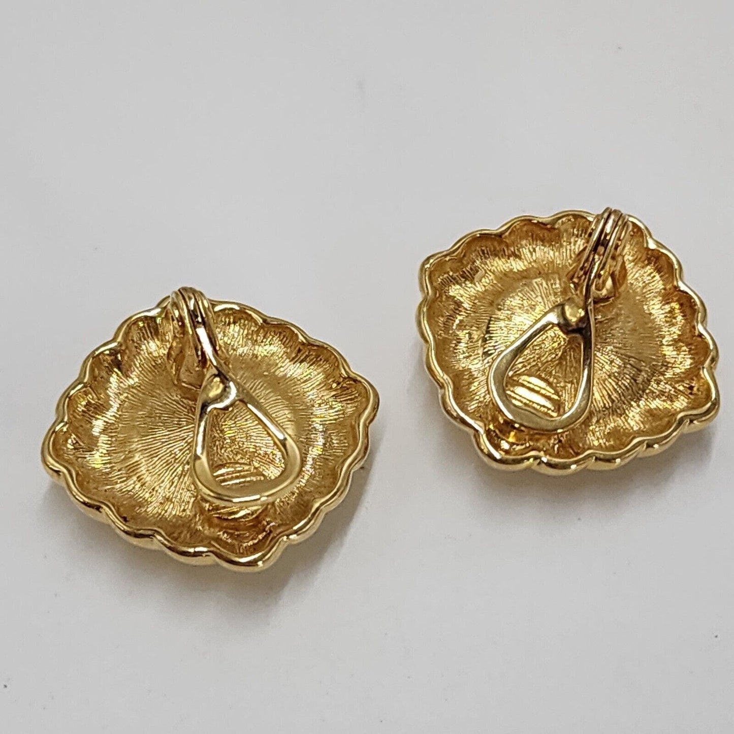 Vintage Puffy Designer Style Square Clip On Earrings Gold Tone Twisted Rope