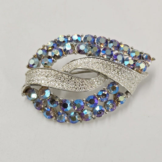 Vintagw Coro Pegasus Blue Aurora Borealis Silver Tone Leaf Brooch Sparkling