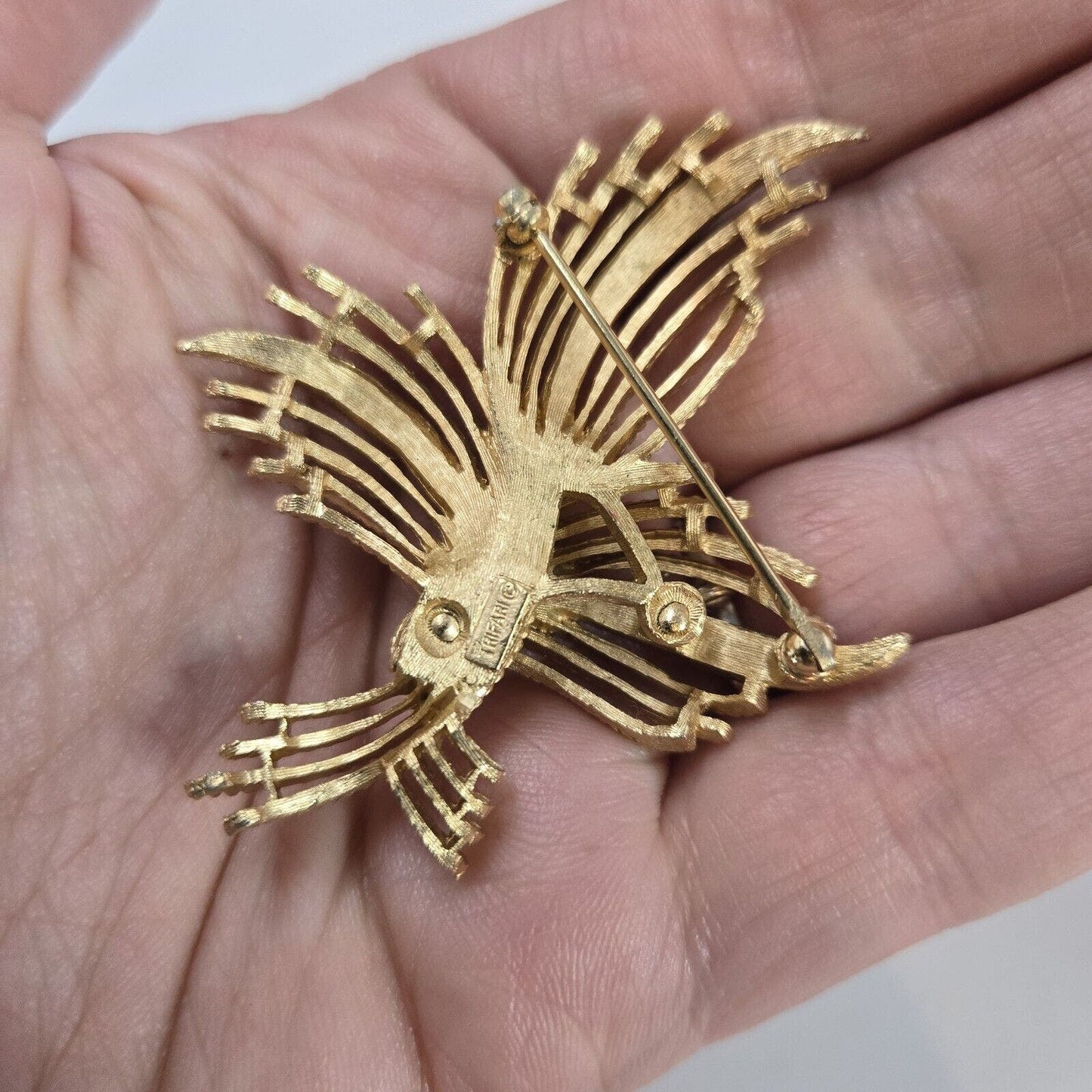 Vintage Trifari Brushed Gold Tone Crown Wheat Fleur De Lis Blooming Brooch Pin