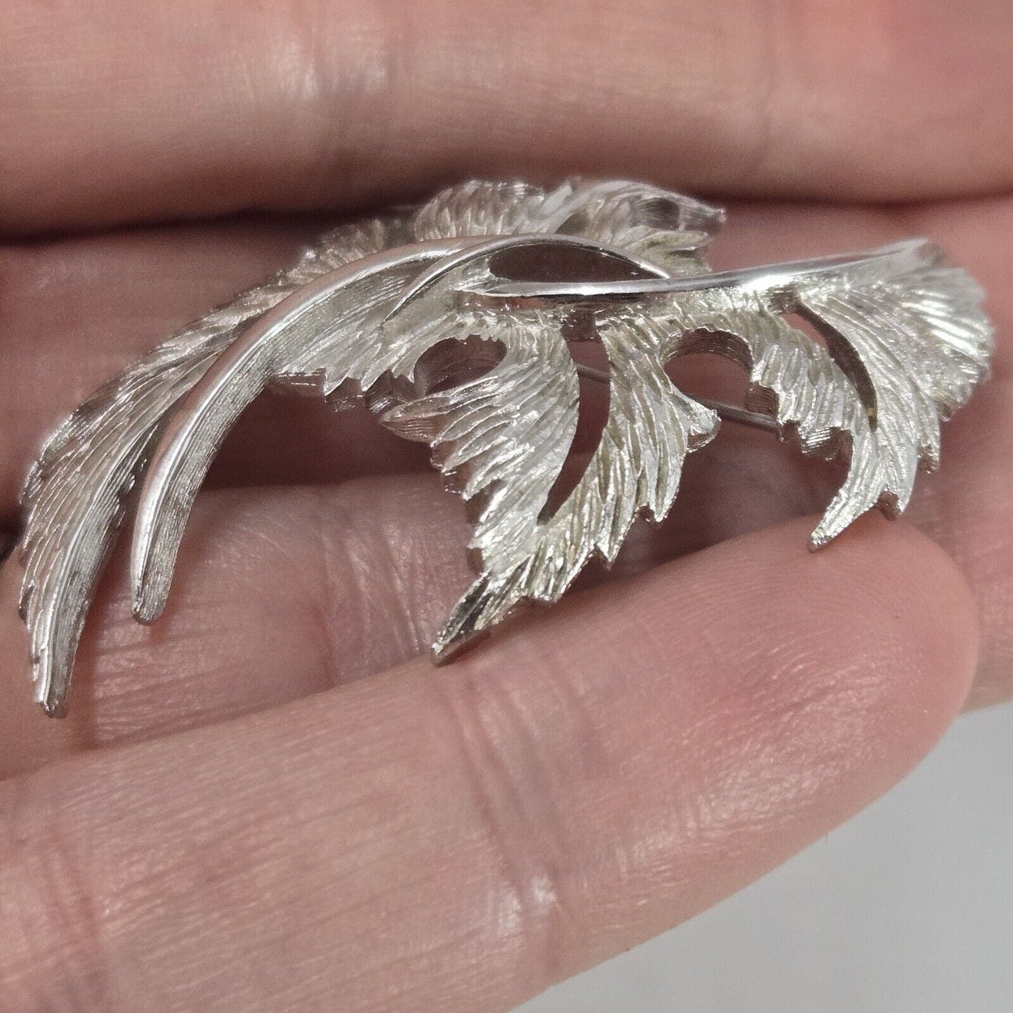 Vintage Crown Trifari Modernist Thistled Pointed Leaf Optic Silver Tone Brooch