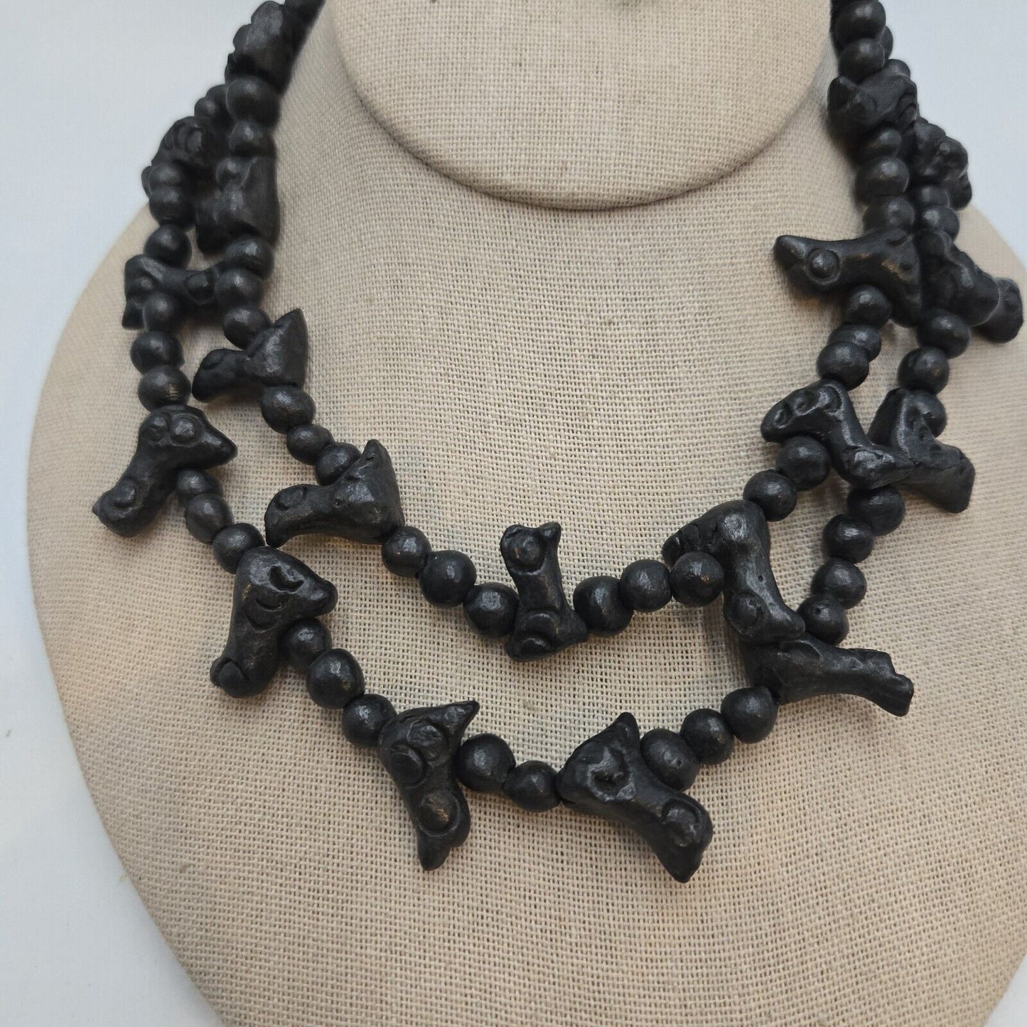 Vintage Oaxaca Barro Black Pottery Carved Bird Fetish Folk Art Necklace 34” Long