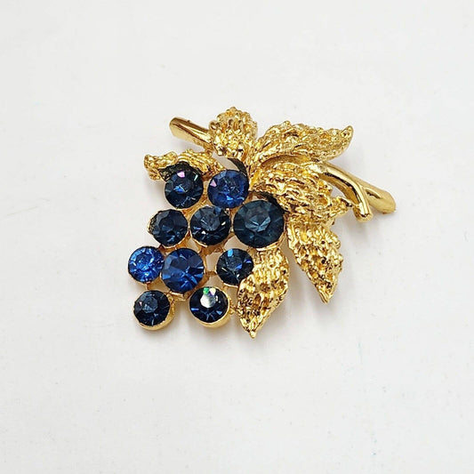 Vintage CROWN TRIFARI Blue Sapphire Rhinestone Grapes Gold Tone Brooch Signed