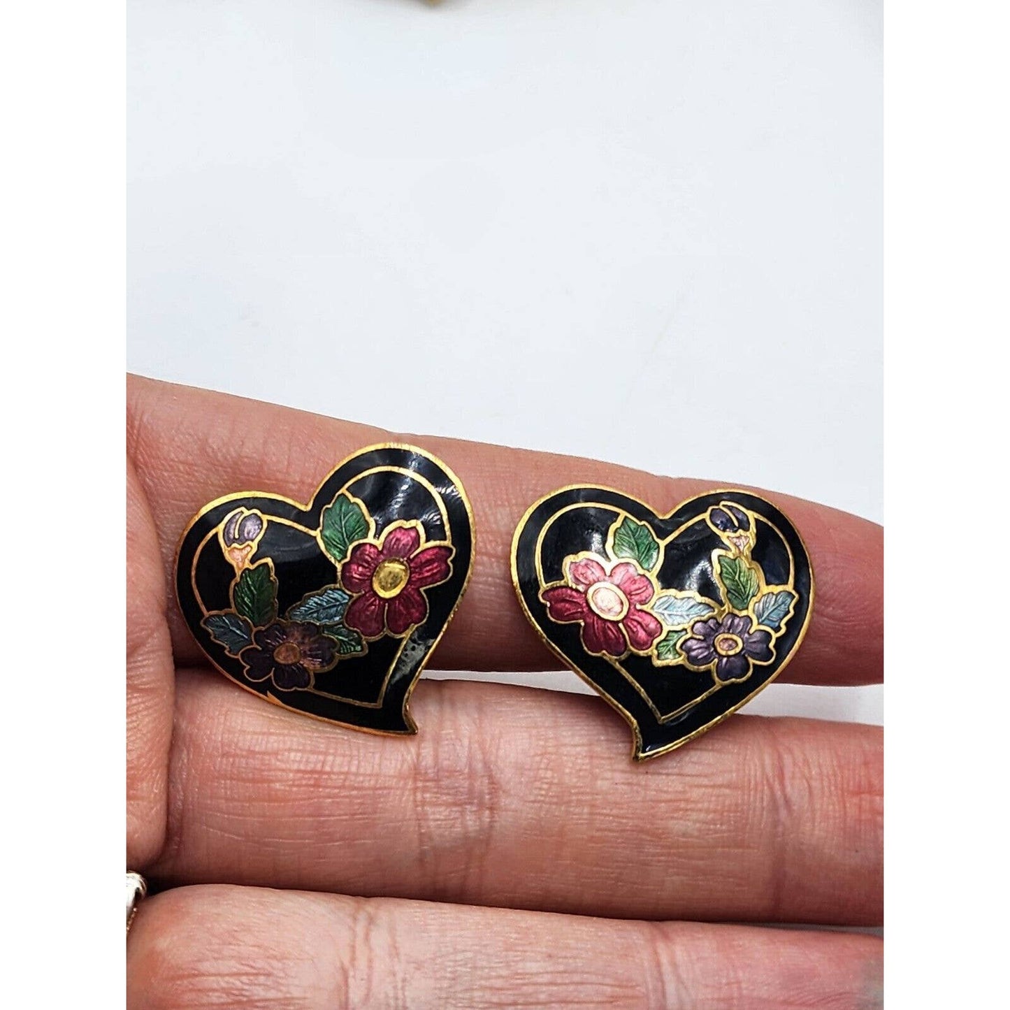 Vintage Cloisonné Enamel Heart With Flowers Large Clip-on Earrings Black