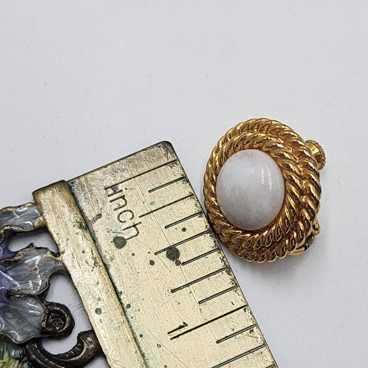 Vintage Napier Gold Tone Textured Rope White Cabochon Round Clip On Earrings