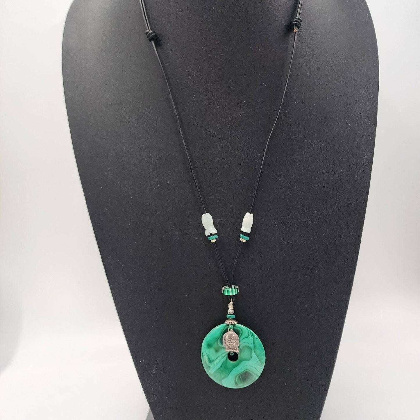 Artisan 925 Sterling Silver Fish Donut Green Malachite Stone Pendant Necklace