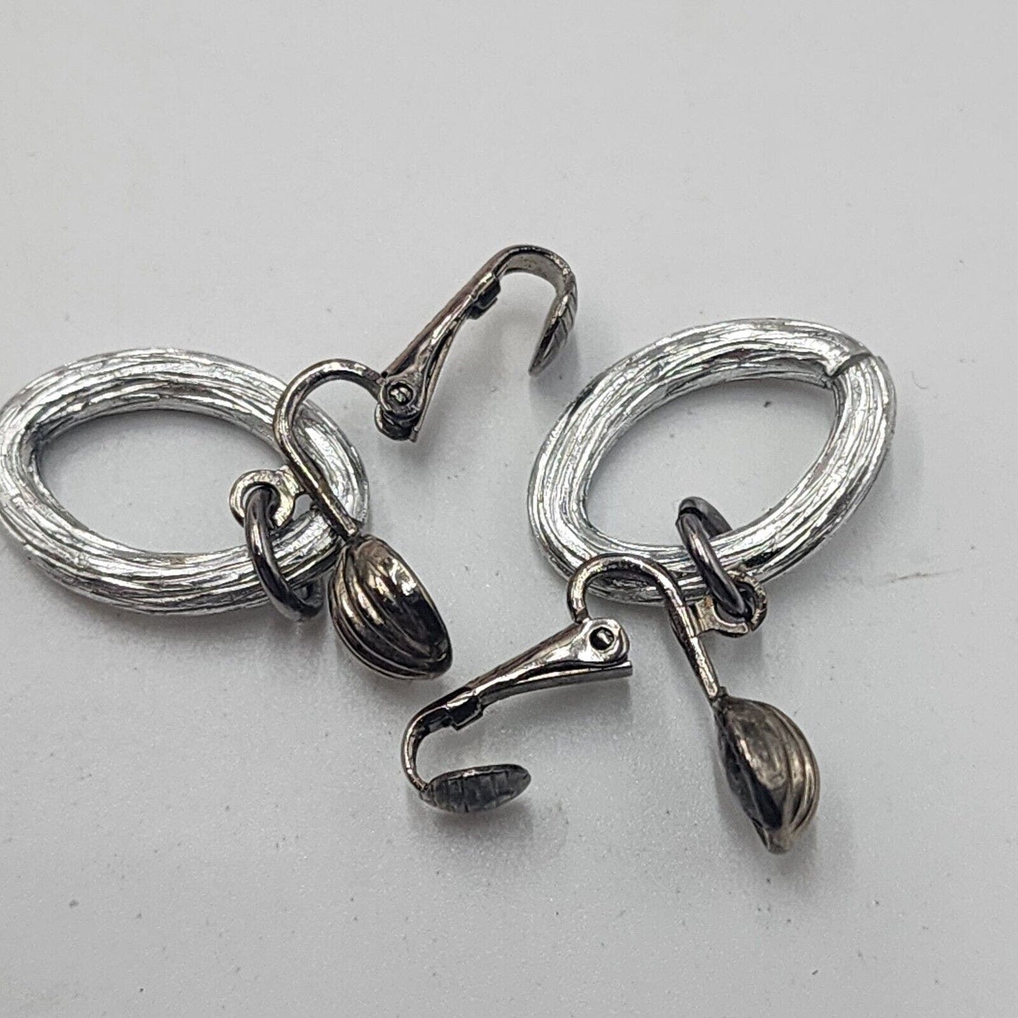 Vintage Park Lane Clip Ons Earrings Clips Textured Hoop Dangles Silver Tone