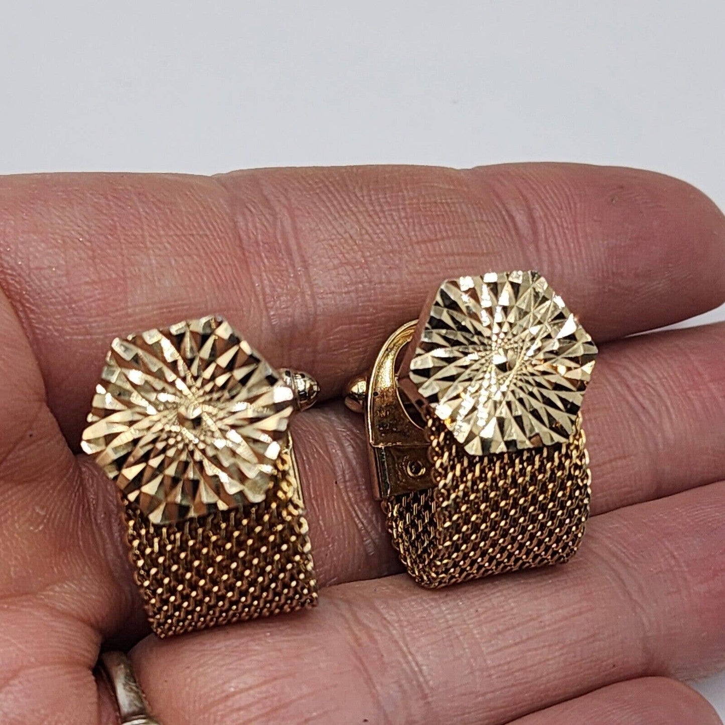 Vintage Anson Geometric Diamond Cut Wraparound Mesh Gold Tone Cuff Links