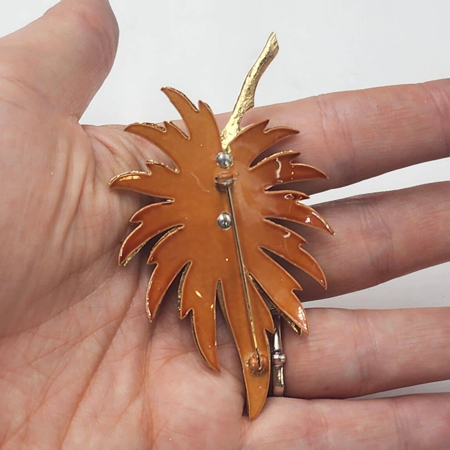 Vintage Amber Tone Open Gold Tone Large Leaf Pin Brooch Autumn Fall Quality